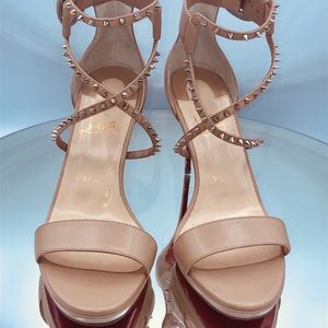 ❌sold on Craigslist ❌🚫Christian Louboutin Choca